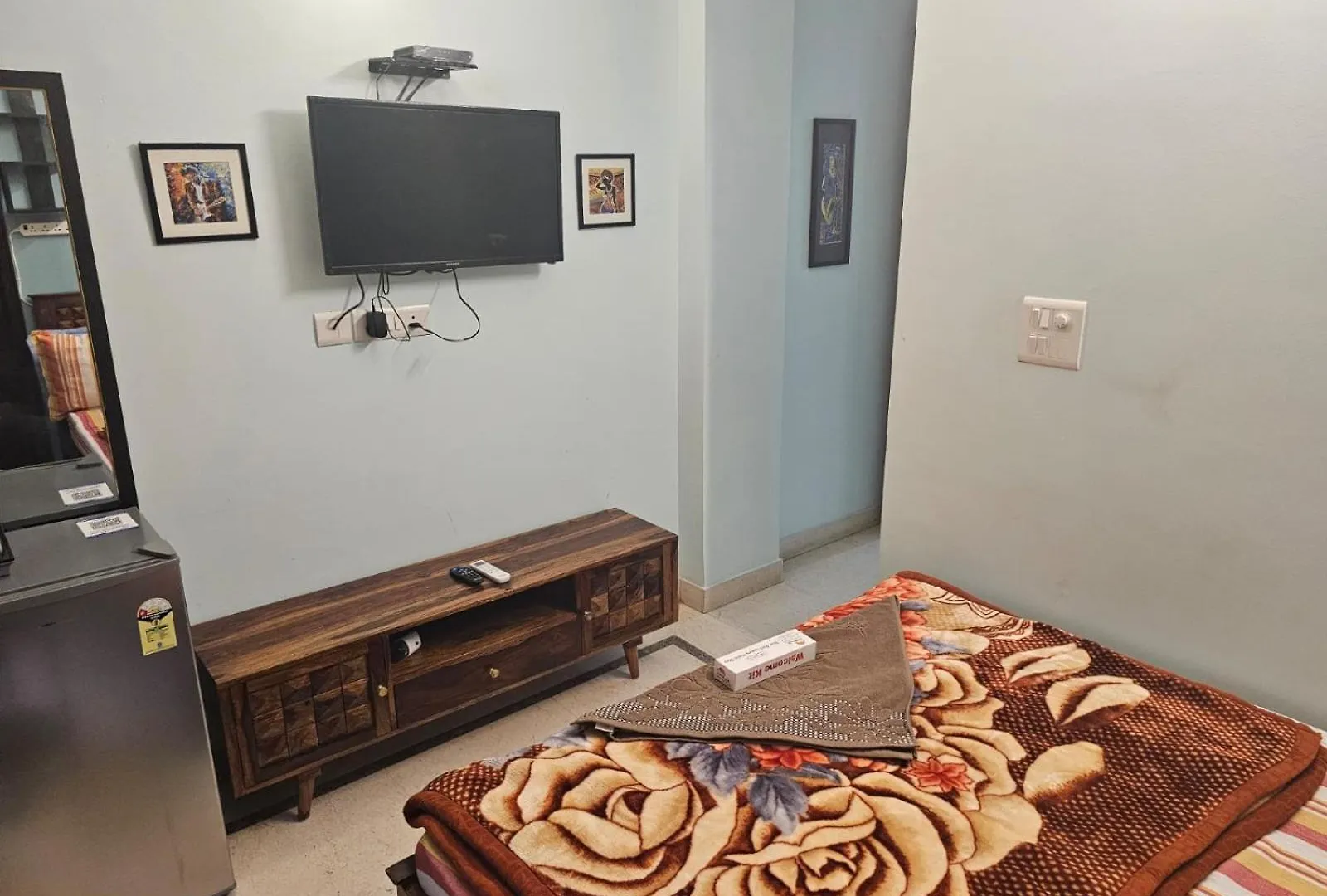 Sky Bloom Luxury Homestay New Delhi